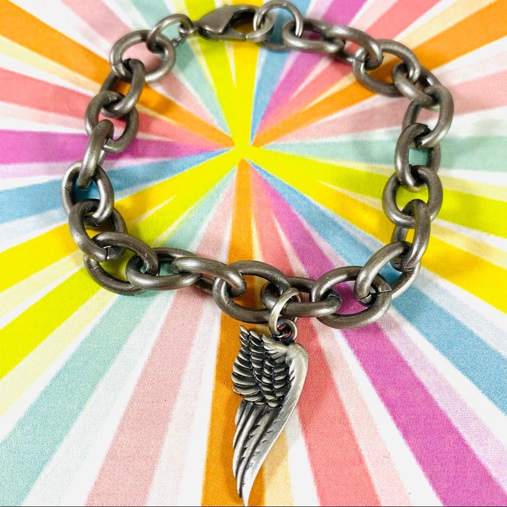 Chunky gun metal link bracelet w/ Angel wing charm